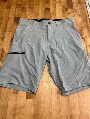Burnside Gray Cargo Shorts Size 30